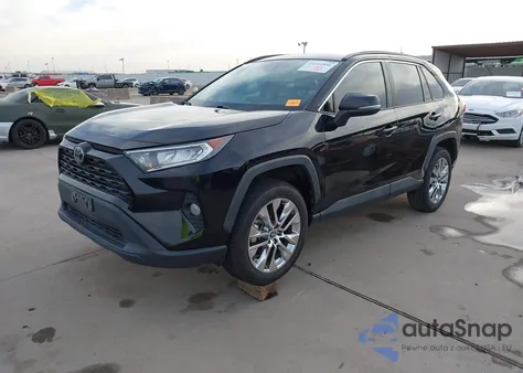 2021 Toyota Rav4 Xle Premium z USA, uszkodzony, nr VIN 2T3C1RFV4MC149855